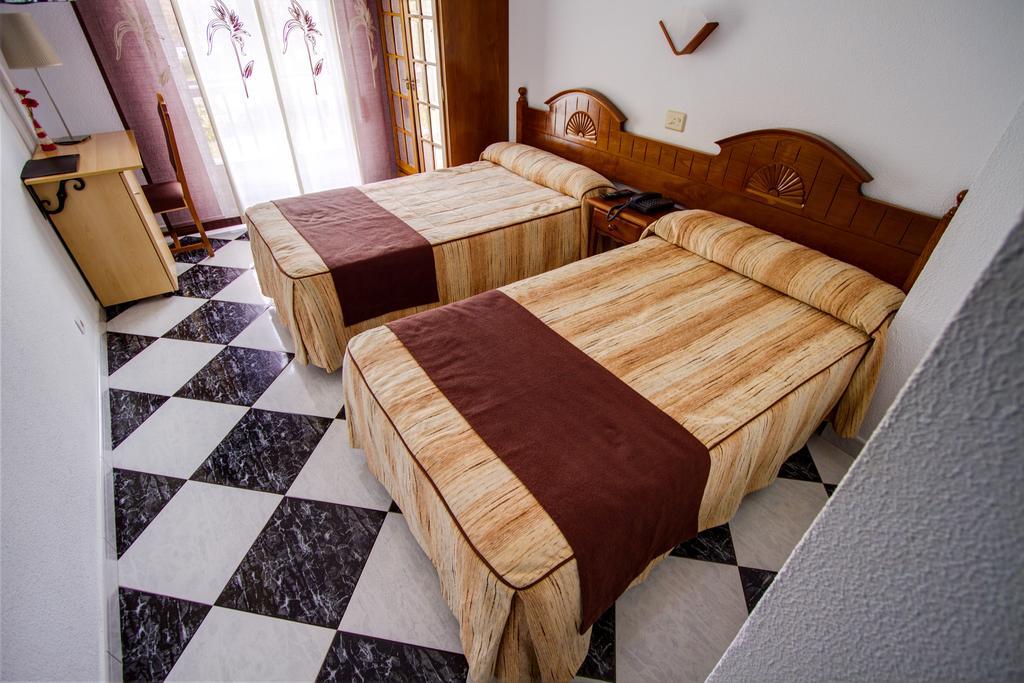 Hotel Mediante Ribadeo Bagian luar foto